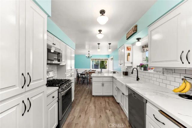 527 Nottingham Drive, Redlands, CA 92373