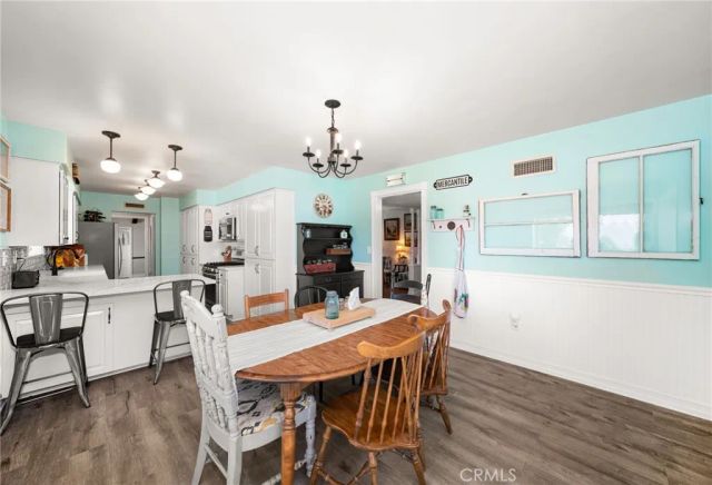 527 Nottingham Drive, Redlands, CA 92373