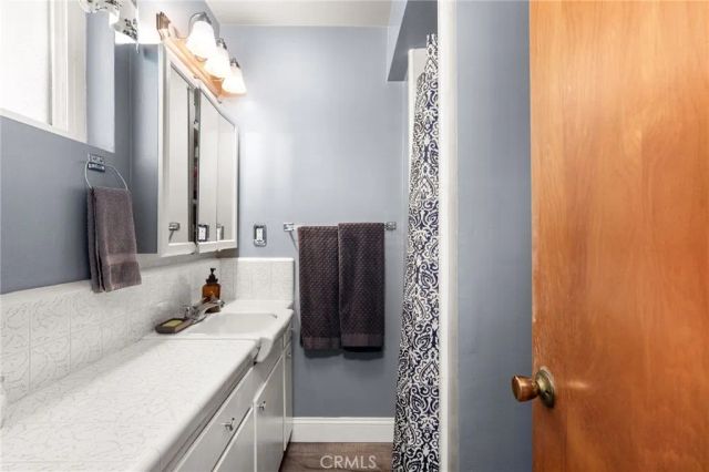 527 Nottingham Drive, Redlands, CA 92373