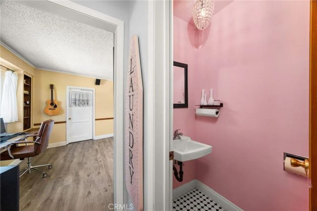 527 Nottingham Drive, Redlands, CA 92373