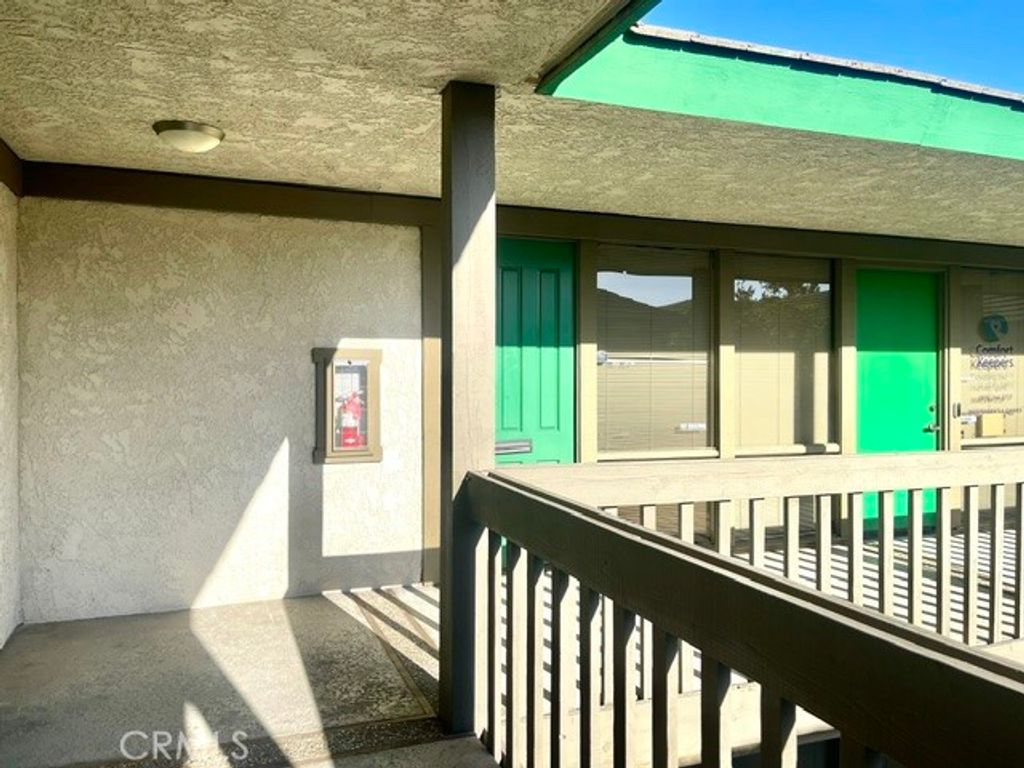 222 N Mountain 209, Upland, CA 91786 — photo 2