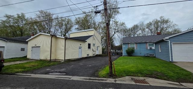 24 Starcrest Drive, Cheektowaga, NY 14225