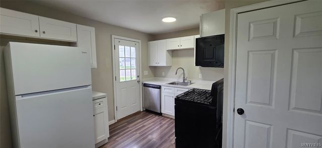 24 Starcrest Drive, Cheektowaga, NY 14225