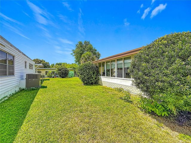 1231 ELKHART CIRCLE, Tavares, FL 32778