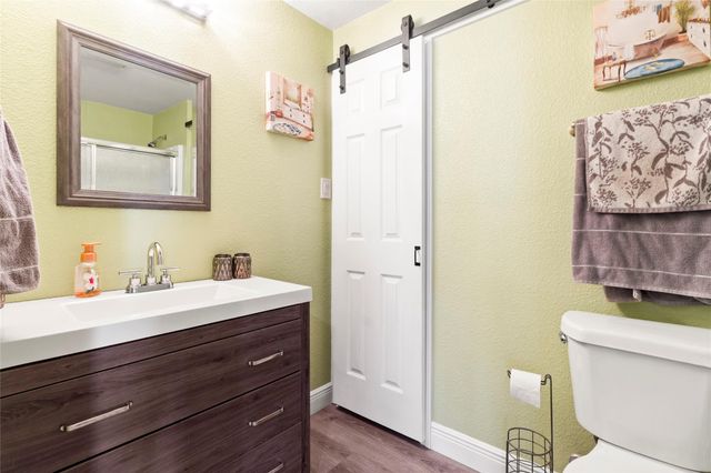 9203 Avenue G, Liverpool, TX 77577