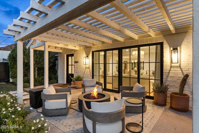 4636 E CALLE VENTURA --, Phoenix, AZ 85018