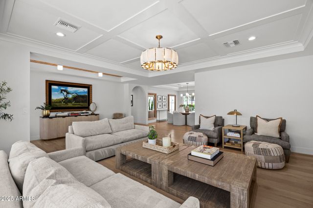 4636 E CALLE VENTURA --, Phoenix, AZ 85018