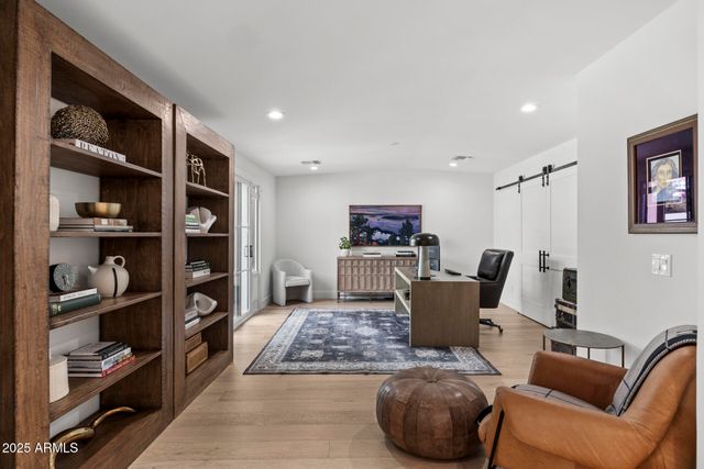 4636 E CALLE VENTURA --, Phoenix, AZ 85018