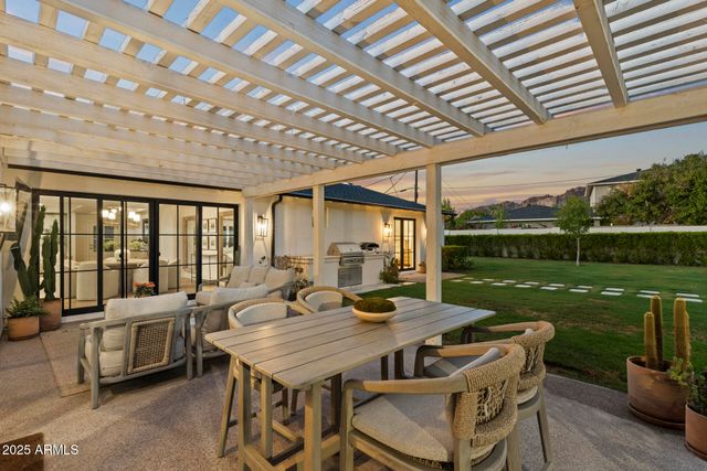 4636 E CALLE VENTURA --, Phoenix, AZ 85018