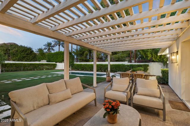 4636 E CALLE VENTURA --, Phoenix, AZ 85018