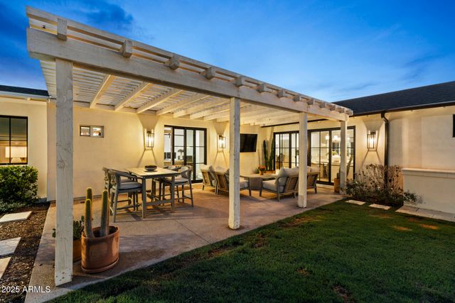 4636 E CALLE VENTURA --, Phoenix, AZ 85018