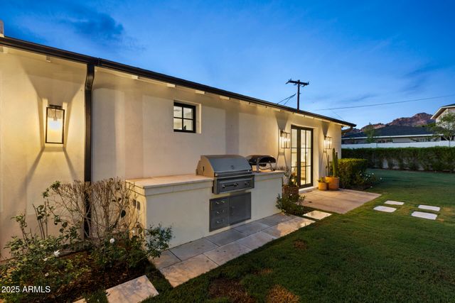 4636 E CALLE VENTURA --, Phoenix, AZ 85018