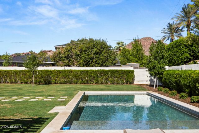 4636 E CALLE VENTURA --, Phoenix, AZ 85018