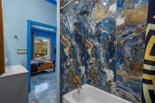 1259 County Road 147, Alvin, TX 77511