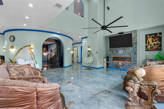 1259 County Road 147, Alvin, TX 77511