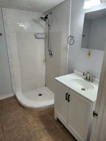 1315 WAIKIKI WAY, Tampa, FL 33619