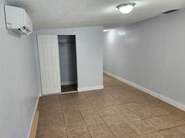 1315 WAIKIKI WAY, Tampa, FL 33619