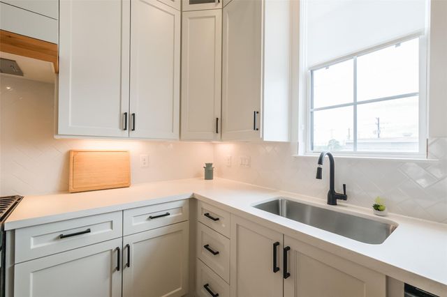 2017 Lou Ellen Lane B, Houston, TX 77018