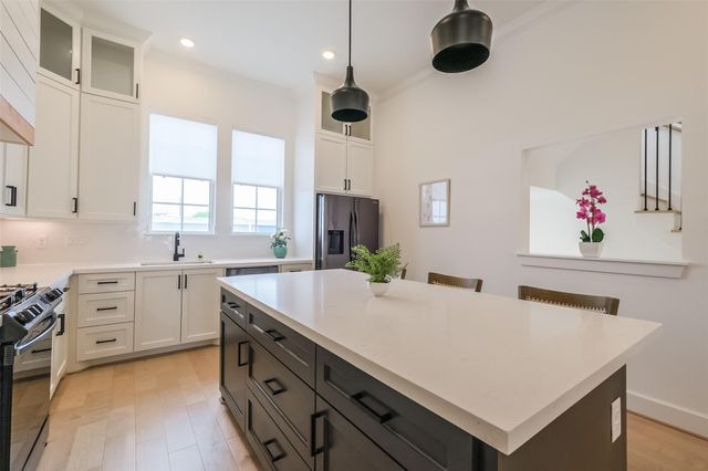 2017 Lou Ellen Lane B, Houston, TX 77018