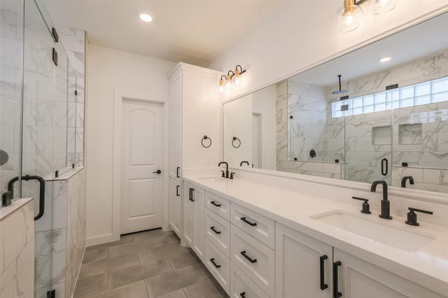 2017 Lou Ellen Lane B, Houston, TX 77018