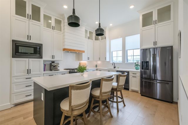 2017 Lou Ellen Lane B, Houston, TX 77018