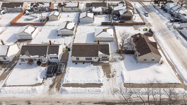 26710 Lehner Street, Roseville, MI 48066