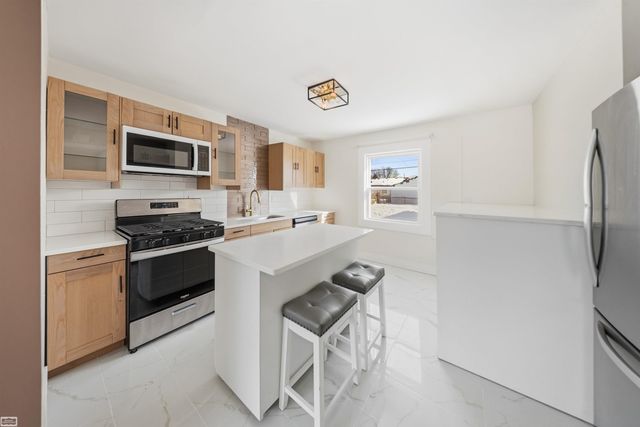 26710 Lehner Street, Roseville, MI 48066