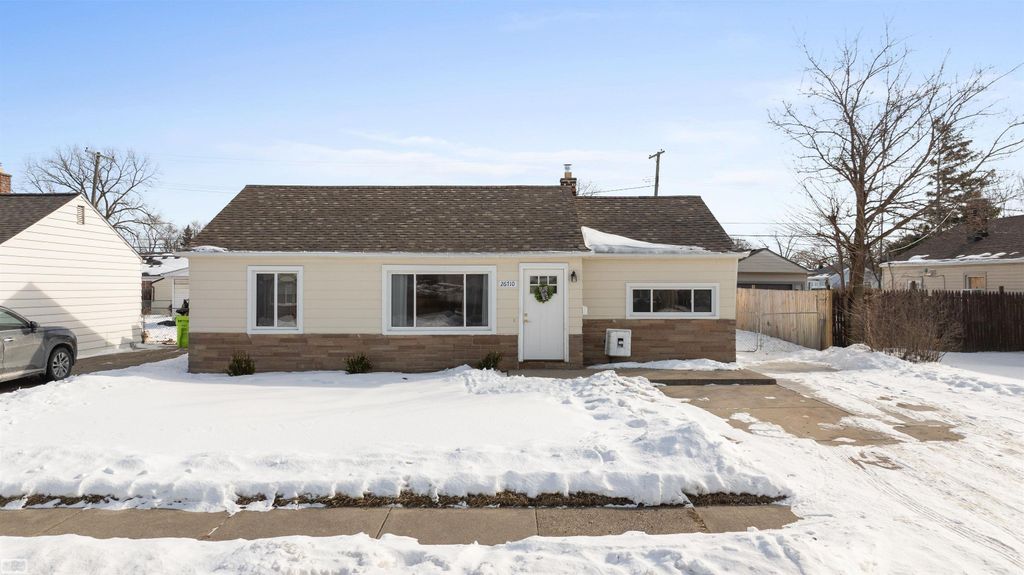 26710 Lehner Street, Roseville, MI 48066
