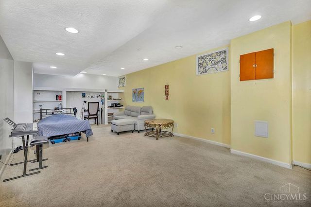 7960 Trinity Shore Circle, Liberty Twp, OH 45044