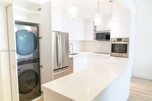 19390 Collins Ave PH-24, Sunny Isles Beach, FL 33160