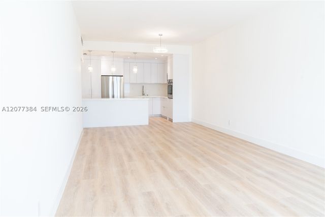 19390 Collins Ave PH-24, Sunny Isles Beach, FL 33160