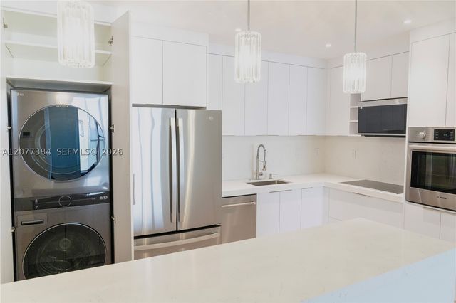 19390 Collins Ave PH-24, Sunny Isles Beach, FL 33160