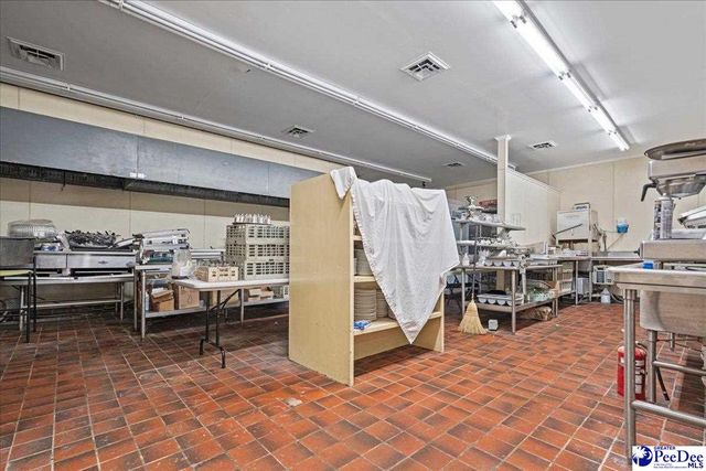 3346 US Highway 301 N, Dillon, SC 29536