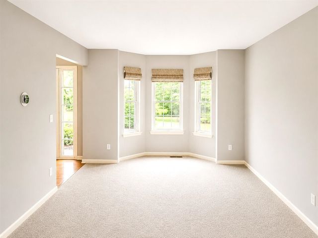6501 Wisteria Trace, Ann Arbor, MI 48103