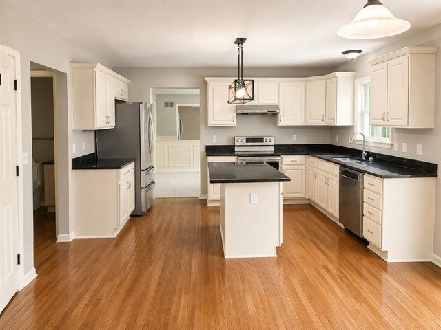 6501 Wisteria Trace, Ann Arbor, MI 48103