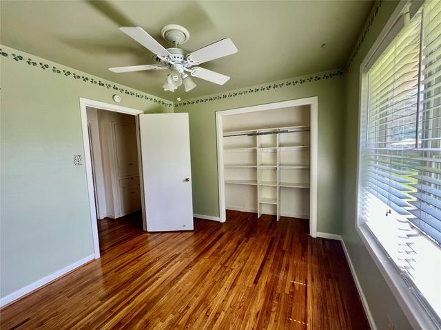 1421 N 9th Street, Midlothian, TX 76065