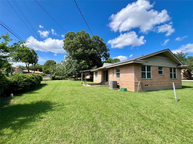 1421 N 9th Street, Midlothian, TX 76065