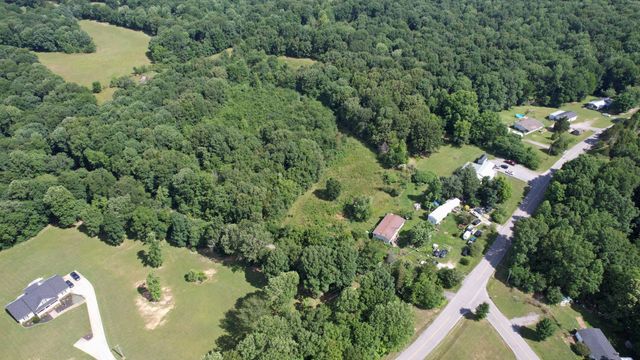 4370 Old Metal Rd, Palmyra, TN 37142