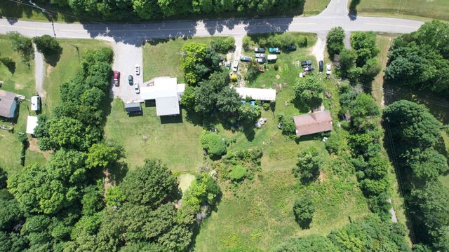 4370 Old Metal Rd, Palmyra, TN 37142