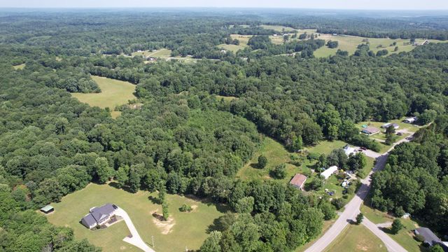 4370 Old Metal Rd, Palmyra, TN 37142