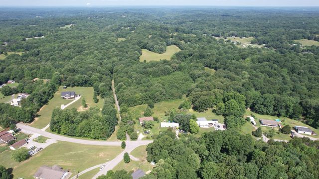 4370 Old Metal Rd, Palmyra, TN 37142