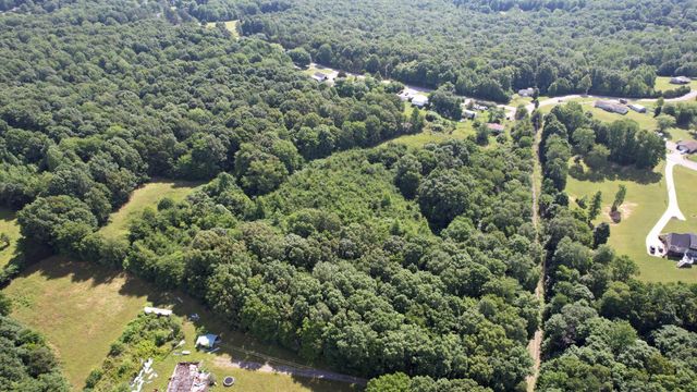 4370 Old Metal Rd, Palmyra, TN 37142