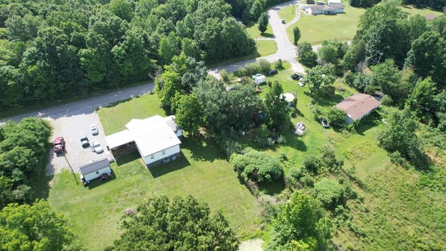 4370 Old Metal Rd, Palmyra, TN 37142