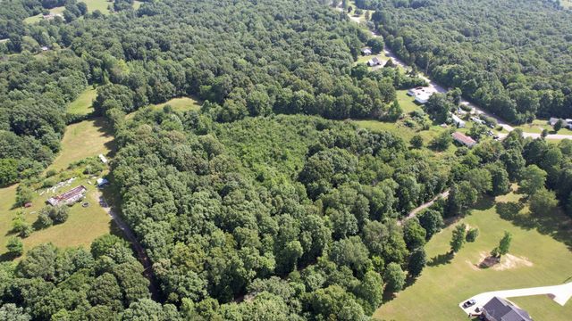 4370 Old Metal Rd, Palmyra, TN 37142