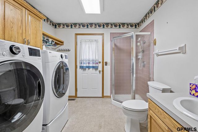 2056 Platteview Drive, Cedar Creek, NE 68016