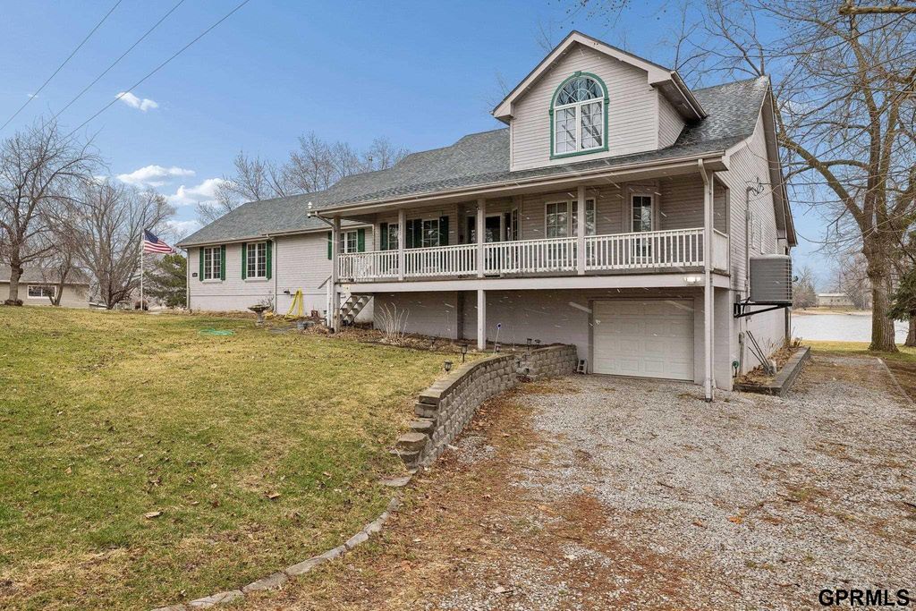 2056 Platteview Drive, Cedar Creek, NE 68016