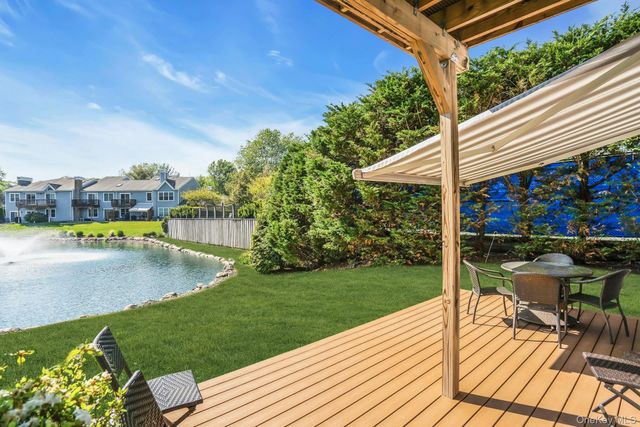 30 Lakebridge Drive S, Kings Park, NY 11754