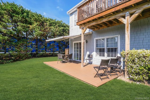 30 Lakebridge Drive S, Kings Park, NY 11754