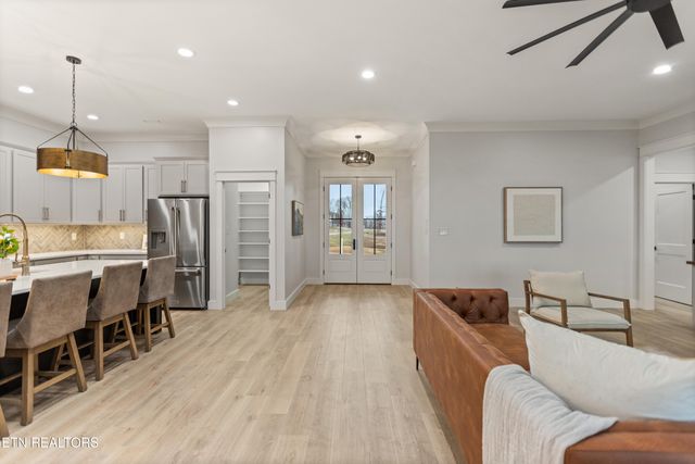 927 Herbert Drive, Greenback, TN 37742