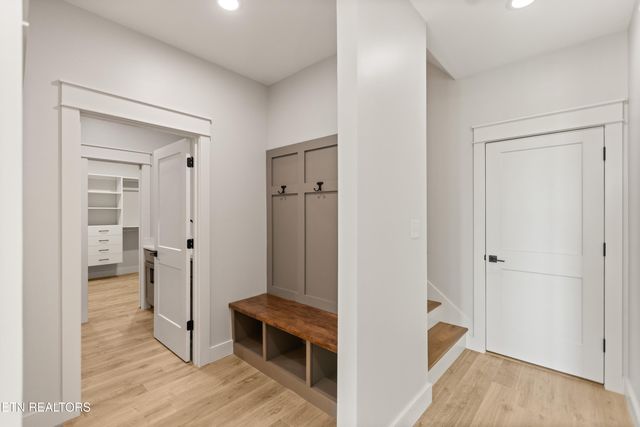 927 Herbert Drive, Greenback, TN 37742